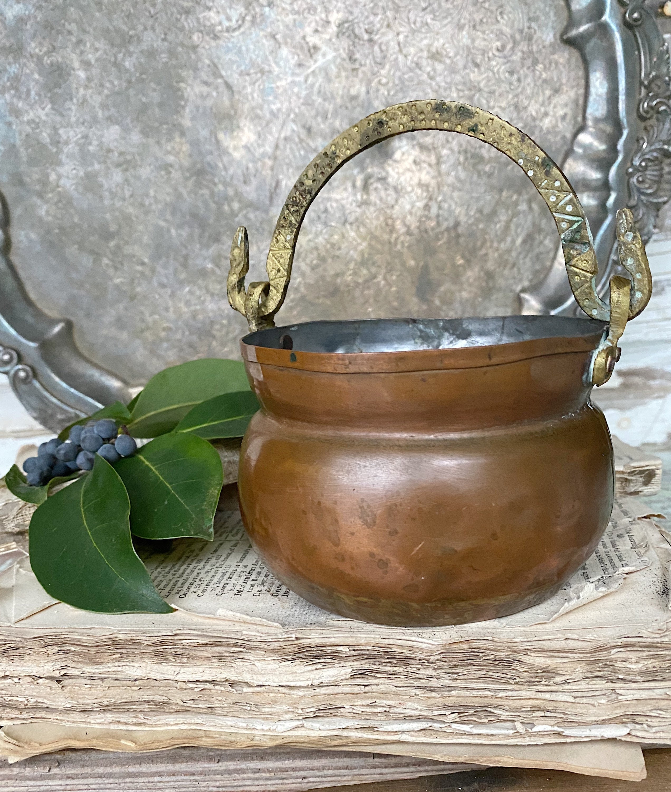 Vintage COPPER Pot Bowl with Brass Handles Farmhouse Decor Fixer Upper