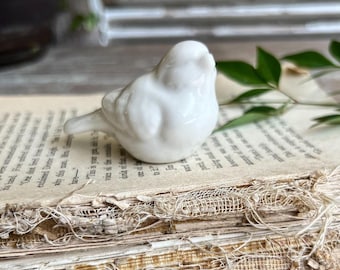 Figura de pájaro de piedra de hierro blanca, decoración de granja para jardín