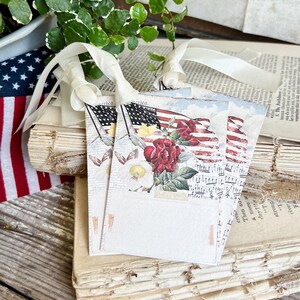 Lot de 8 étiquettes pour cadeaux vintage DRAPEAU AMÉRICAIN Americana du 4 juillet, décoration de ferme du 4 juillet, lot de 8 fleurs des États-Unis