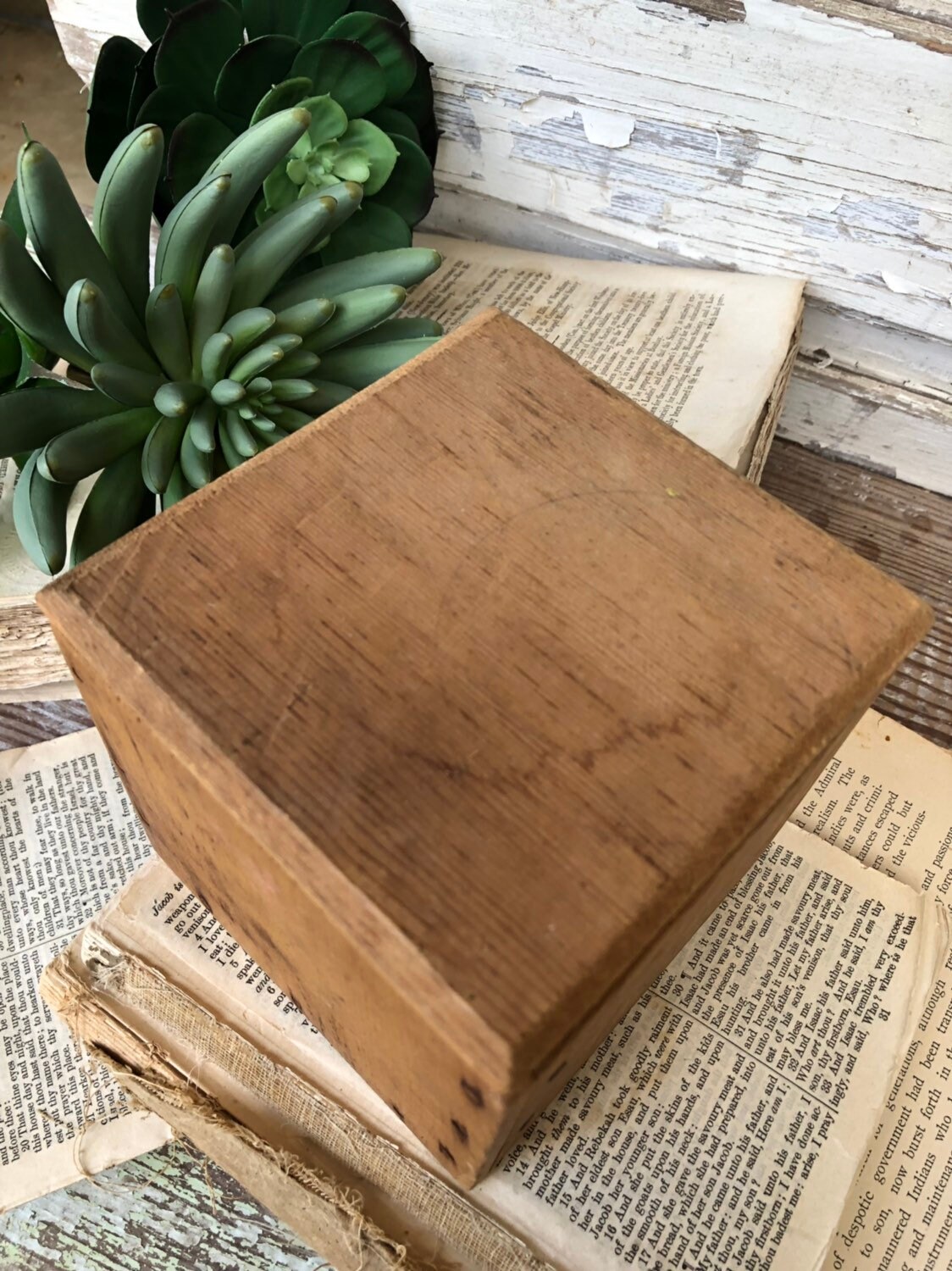 Antique Primitive Wooden Box Crate with Lid Farmhouse French Country Chic Fixer Upper Decor