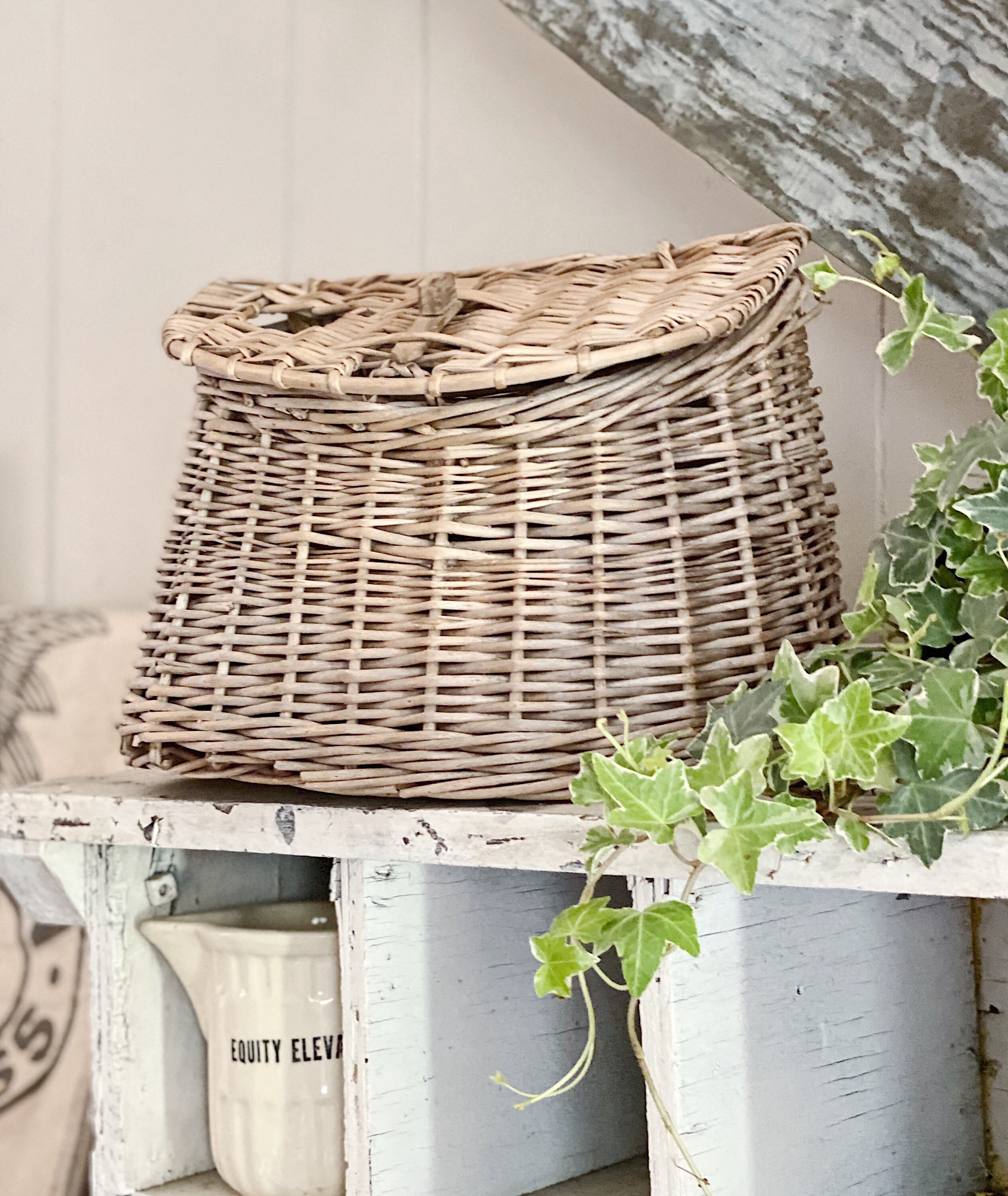 Antique Wicker Fishing Basket Farmhouse Decor Fisherman’s Creel Basket