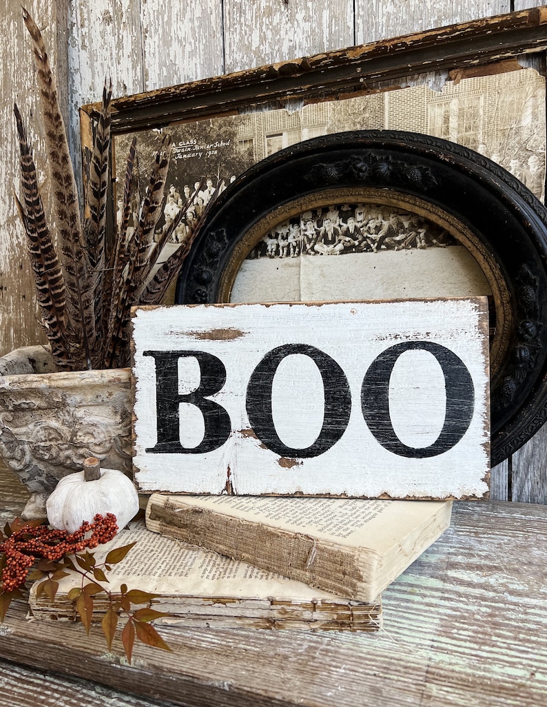 Halloween BOO Sign Vintage Salvage Barn Wood Reclaimed White Chippy ...