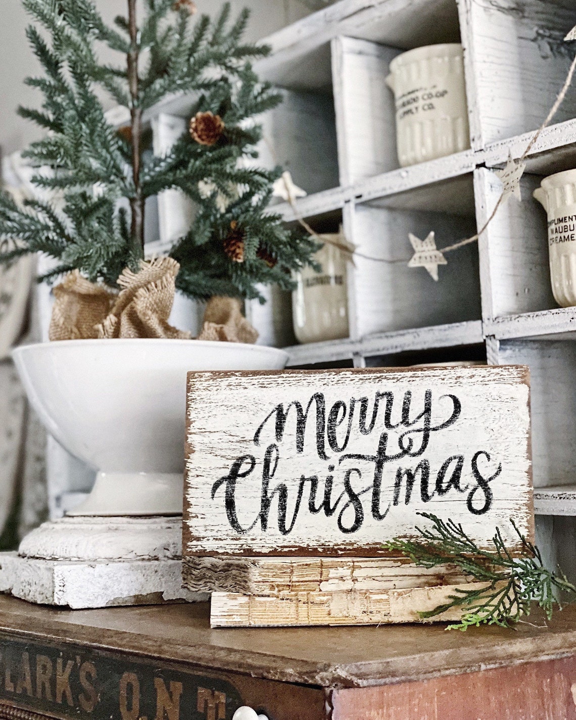 MERRY CHRISTMAS Sign Chippy White FARMHOUSE Vintage Salvaged - Etsy