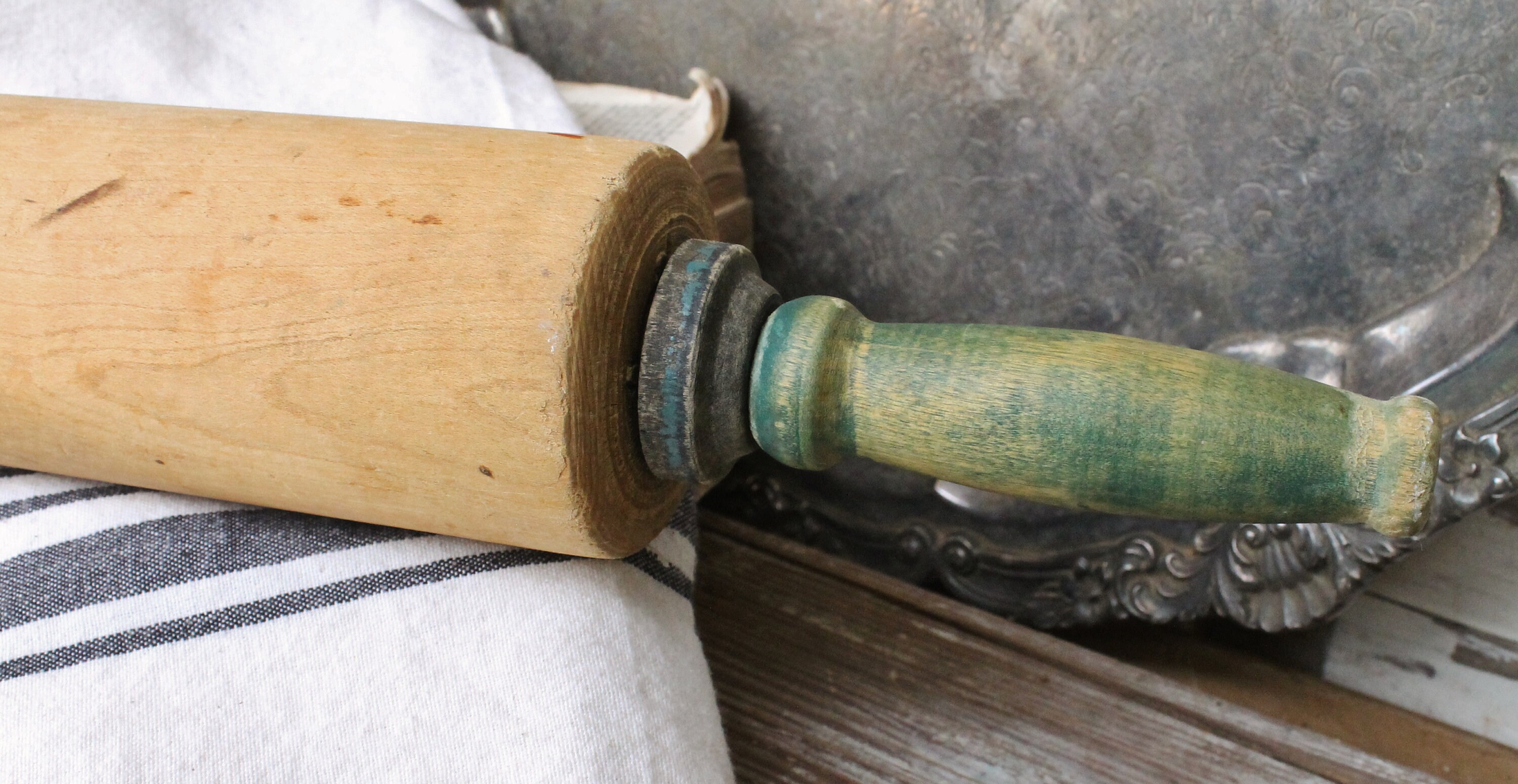 Antique Rolling Pin BLUE GREEN Wood Rolling Pin Farmhouse Decor Fixer
