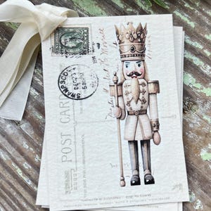 NUSSKNACKER POSTKARTE Grüne Weihnacht Vintage Geschenkanhänger Bauernhaus Weihnachtsdeko Karte French Shabby Geschenkverpackung