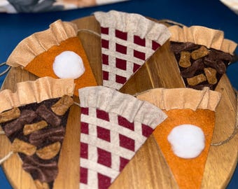 Pie Garland * Felt * Fall * Autumn * Home Decorations * Handmade * Pumpkin Pie * Multiple Options!