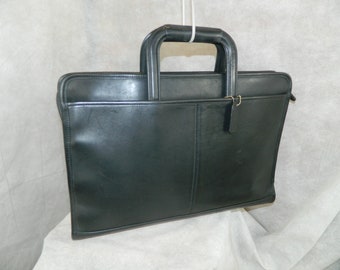 Portfolio Vintage 'Associate' Briefcase ~ #K8C-5203 ~ Brass ~ Like NEW~ Black Leather Laptop Bag