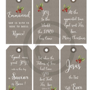 Etichette regalo religiose cristiane natalizie stampabili. Etichette di carta Kraft neutre ISTANTANEO DOWNLOAD Collage originale di natività stampabile