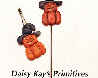 Pin Charm Jack O Lantern | Witch Hat | Cross Stitch Accessory Embellishment | Marking Stitching Stick Bulb Pin