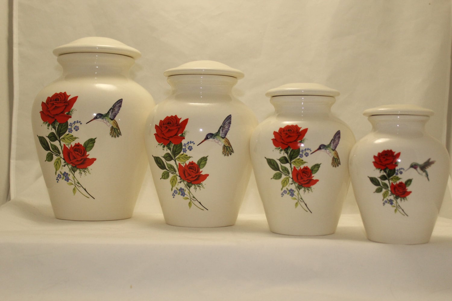 Ceramic Jar with Lid,Hummingbird and Red Rose with