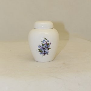 Forget Me Not flowers Tiny Cremation Urn, Infant or Baby Urn, Small Cat Urn, Tiny Jar with lid, Keepsake urn, handmade