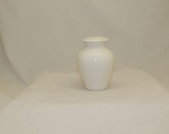 Plain    Ceramic Jar with Lid, Cremation Urn, Keepsake Urn, Baby Urn, Infant Urn. Handmade small Pet Urn