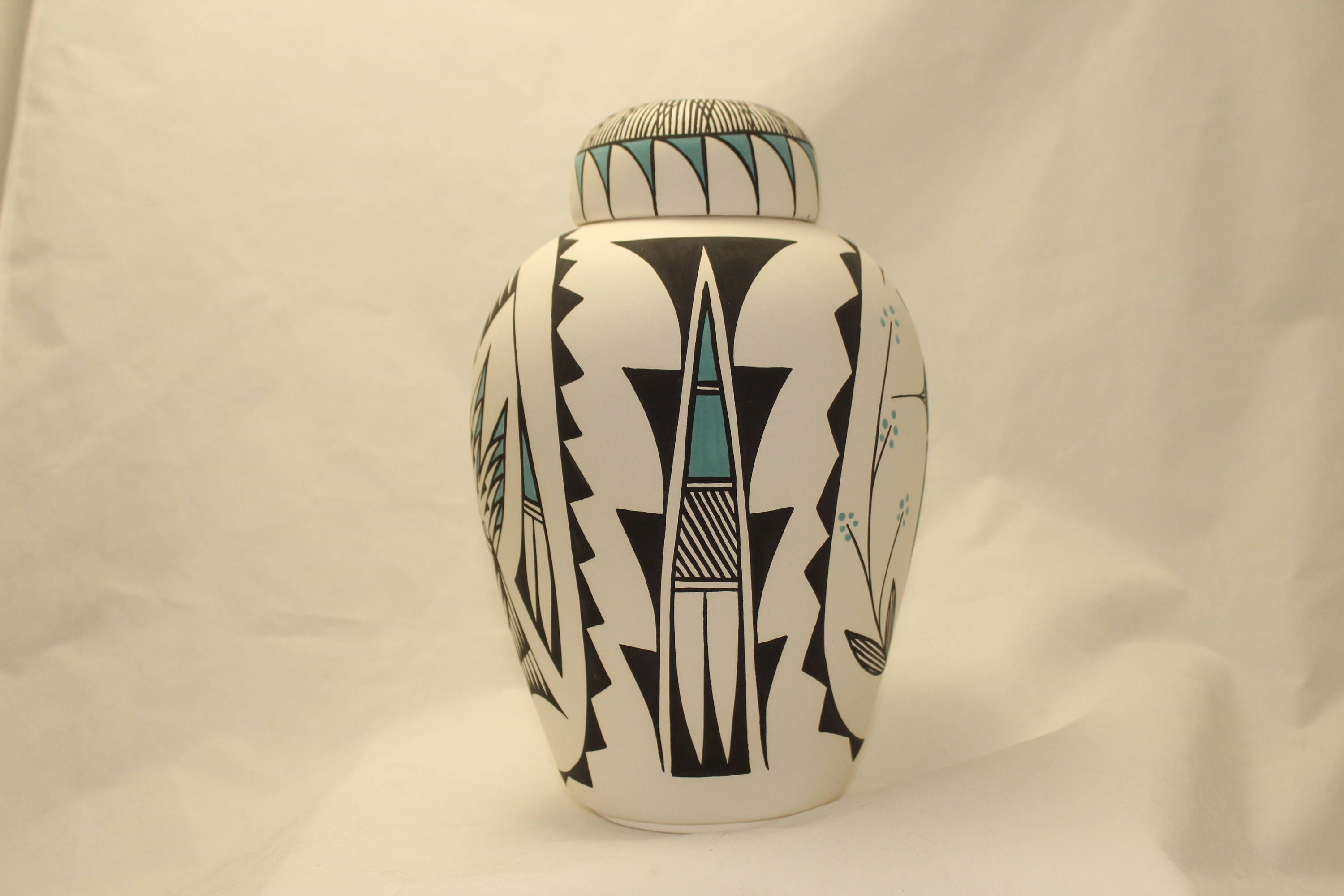 Native American Urn Ceramic Jar with Lid,Adult Cremation Urn, Urn