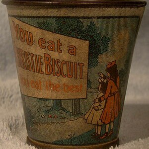 Antique Christie&#39;s Biscuit Zephyr Cream Soda Biscuits Advertising Tin 1910