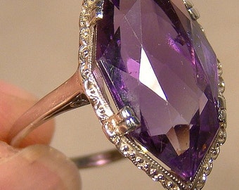 Art Deco 18K White Gold Amethyst Ring 1920s Size 6-1/2