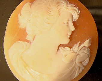 1930s Round Shell Unset Cameo  New Old Stock