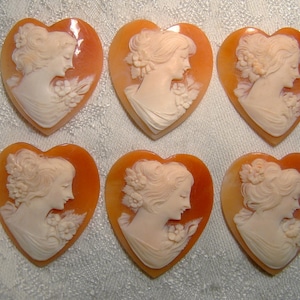 Cameos de retrato en forma de corazón tallados a mano sin armar 1930s-1940 NOS New Old Stock - Precio individual