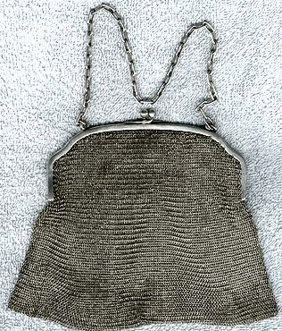Vintage Glomesh Coin Purse. Chainmail. Silver Glomesh. Small | Etsy | Vintage  mesh purse, Vintage handbags, Coin purse