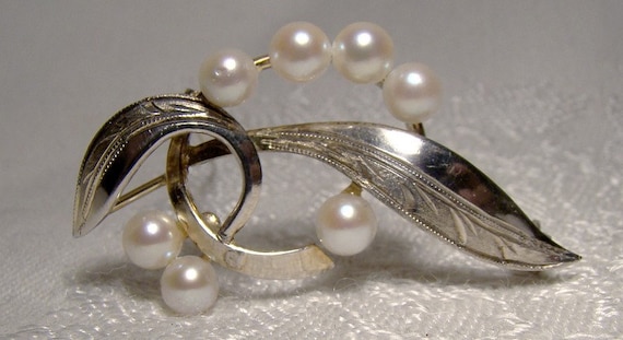 Broche Ancienne Années 1930-1950 - Perle Et Laiton Doré, Occasion