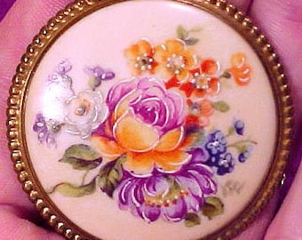 Ramo floral de porcelana Pil Limoges con broche de latón pintado a mano
