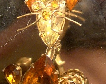 RHINESTONE Moveable CAT Trembler Brooch Wacky 1950s