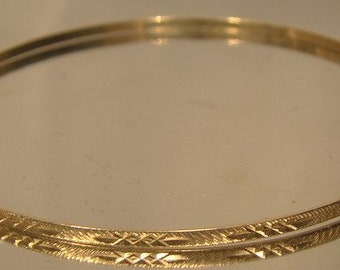 10K Yellow Gold Narrow Bangle Bracelet 1970s Design Do Not Purchase