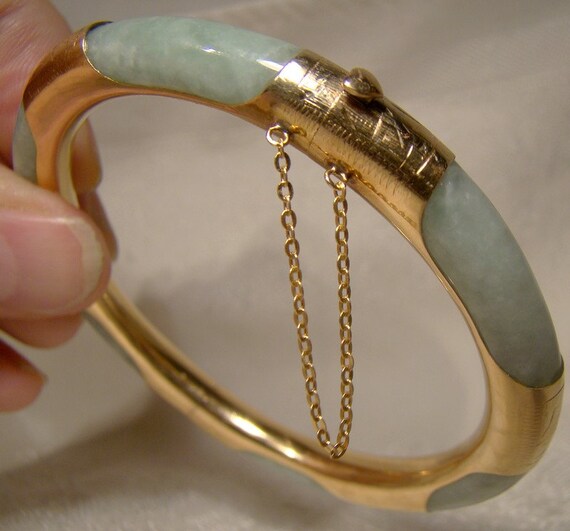 Vintage jade bangle discount