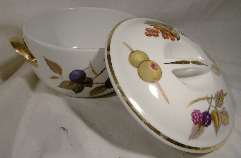 Pair Royal Worcester Evesham Covered Casserole or Baking Dishes