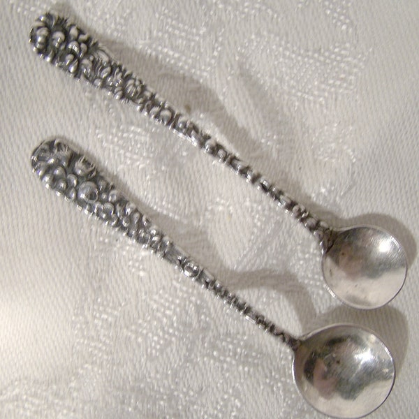 Repousse Sterling Silver Mustard and Salt Spoons possibly Kirk Steiff