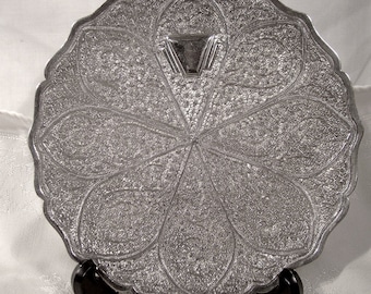 Placa de pared con bandeja de plata de ley con punzonado de Cachemira, años 1900 y 1920