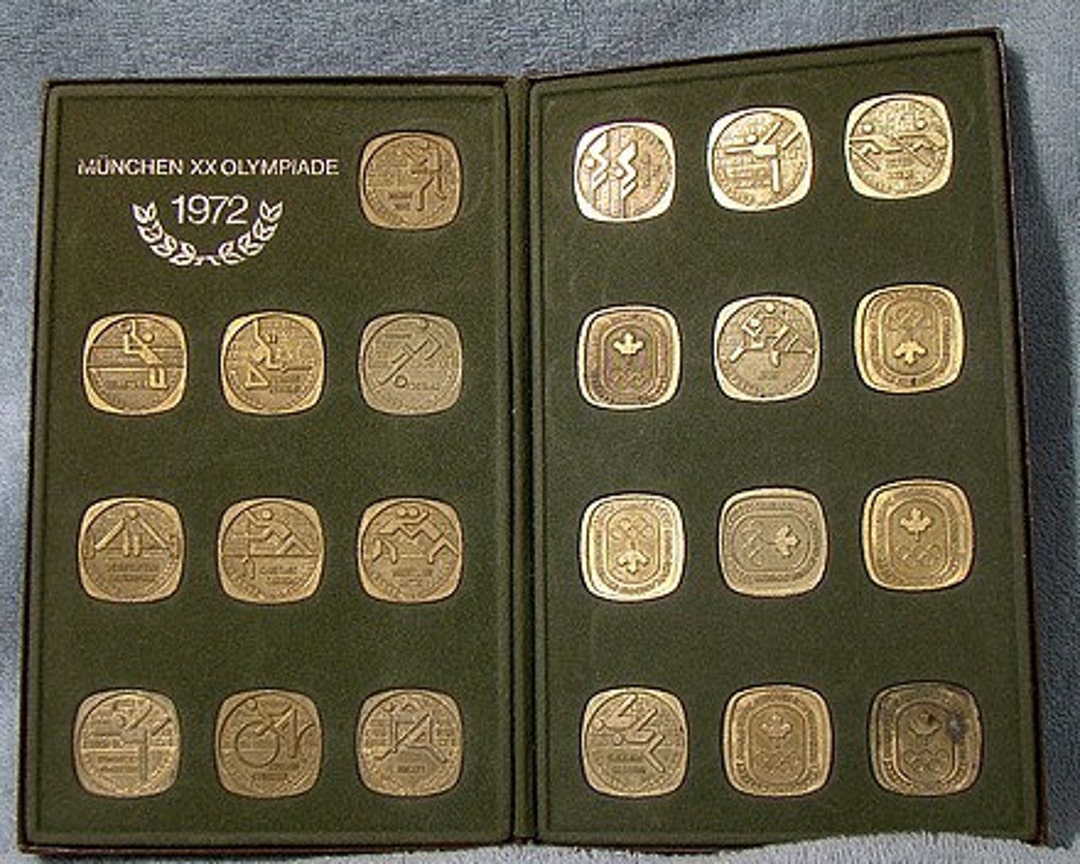 Canada 1972 Munich Olympics Cased Bronze Medallions Souvenir Set