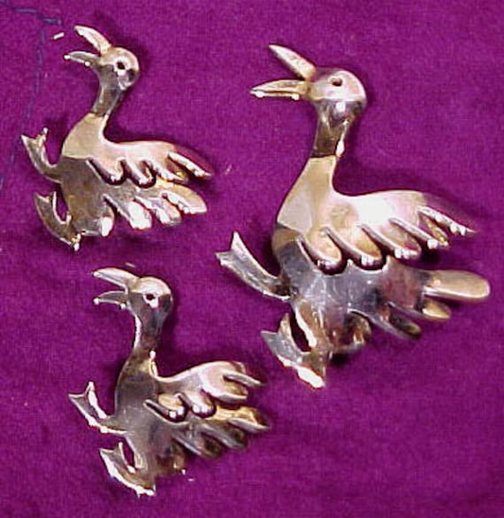 Set of 3 Sterling Silver Ducks Scatter Brooches 19