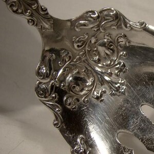 Rogers Berkshire Silver Plated 8-3/4" Large Meat or Serving Fork 1897 image 3