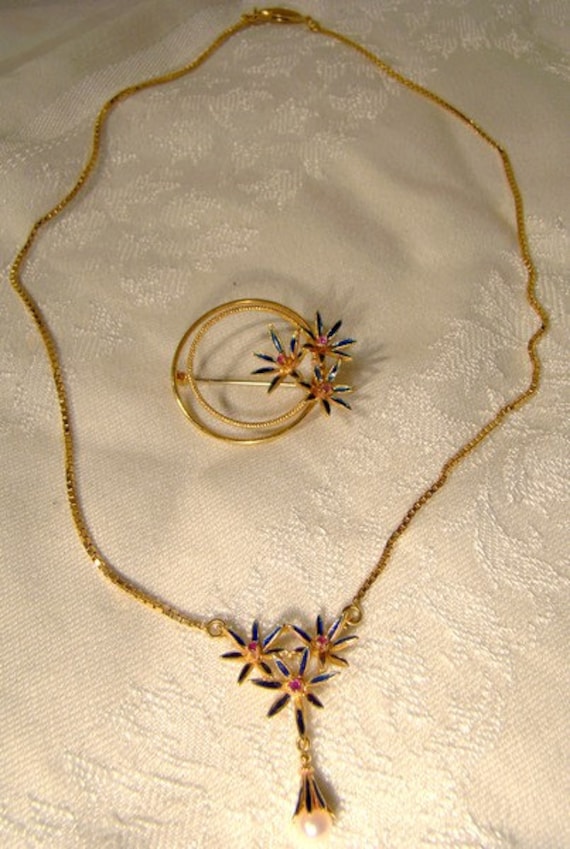 18K Rubies Pearl Blue Enamel Lavaliere Necklace a… - image 2