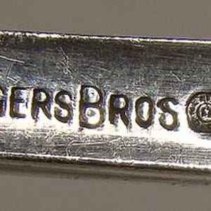 Rogers Berkshire Silver Plated 8-3/4" Large Meat or Serving Fork 1897 image 4