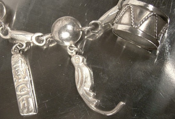 Mexican Sterling Silver CHARM BRACELET 1950s 9 Ch… - image 4