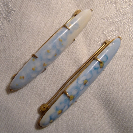 Pair Hand Painted China Brooches 1900-1920