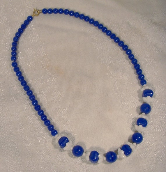 Art Deco Royal Blue and White Glass Beads Necklac… - image 1