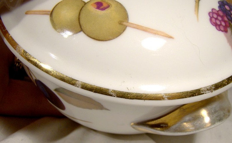 Pair Royal Worcester Evesham Covered Casserole or Baking Dishes