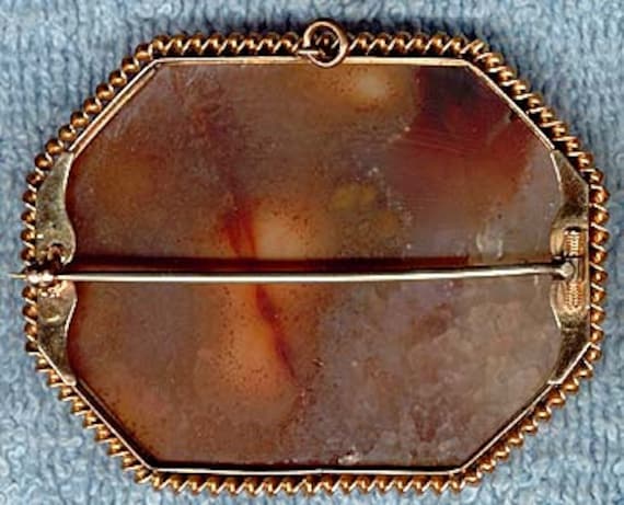 Antique 9K Gold Scottish Carnelian Agate Brooch 1… - image 2