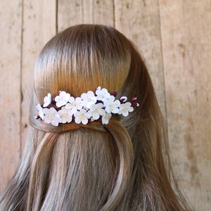 Apricot flowers. Hair comb polymer clay flowers. flower hair bride. afbeelding 5