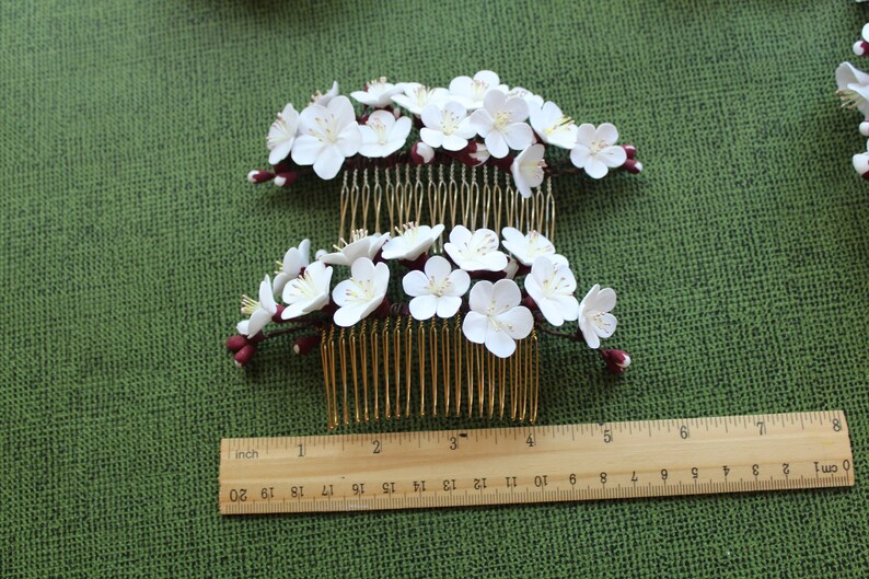 Apricot flowers. Hair comb polymer clay flowers. flower hair bride. afbeelding 2