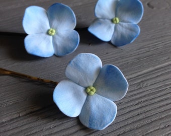 Light blue hydrangea , green center . Hair bobby pin polymer clay flowers. Set of 5.  5  hydrangeas - 5 pins