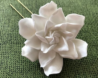 White gardenia flower pin. Gardenia hairstyles for brides , bridesmaids.