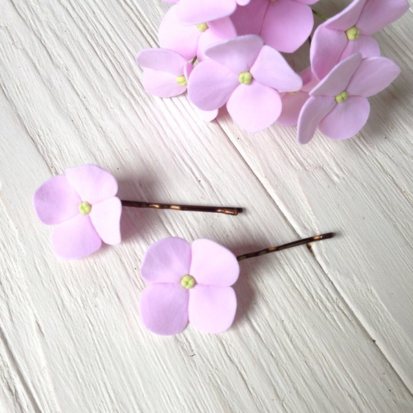 Light pink hydrangea. Hair bobby pin polymer clay flowers. Set of 5. Light pink hydrangeas - 5 pins. Shipping from US warehouse.