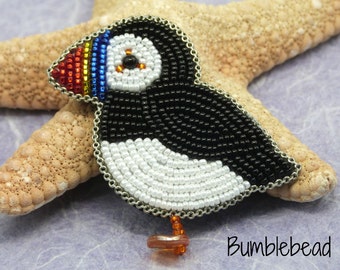 Little Puffin Brooch  - A Bead Embroidery Tutorial