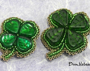 Little Four Leafed Clover / Shamrock Brooch Tutorial - A Bead Embroidery Pattern