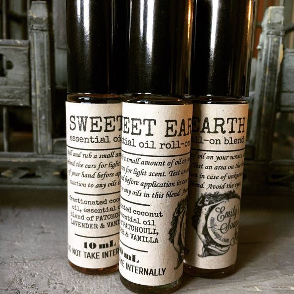 Sweet Earth essential oil roll-on, 10mL