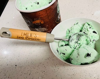 Personalized Ice Cream Scoop, Engraved Wooden Handle