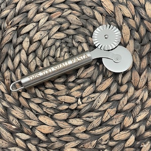 Engraved Stainless Steel Pastry Cutter - Personalized Kitchen Tools - Engraved Pasta Cutter - Ravioli